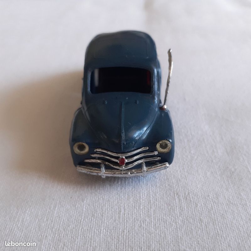 Norev - LES MINIATURES DE NOREV - RENAULT 4 CV