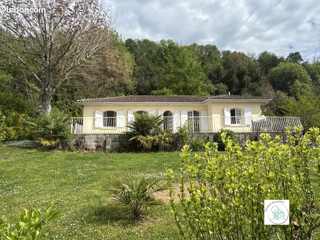 Maison 5 pièces 91 m² · à Bourg · 91 m² · 910 €/mois