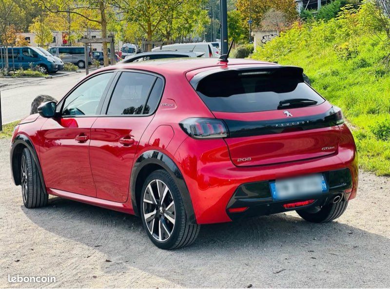 Peugeot 208 (image 2)