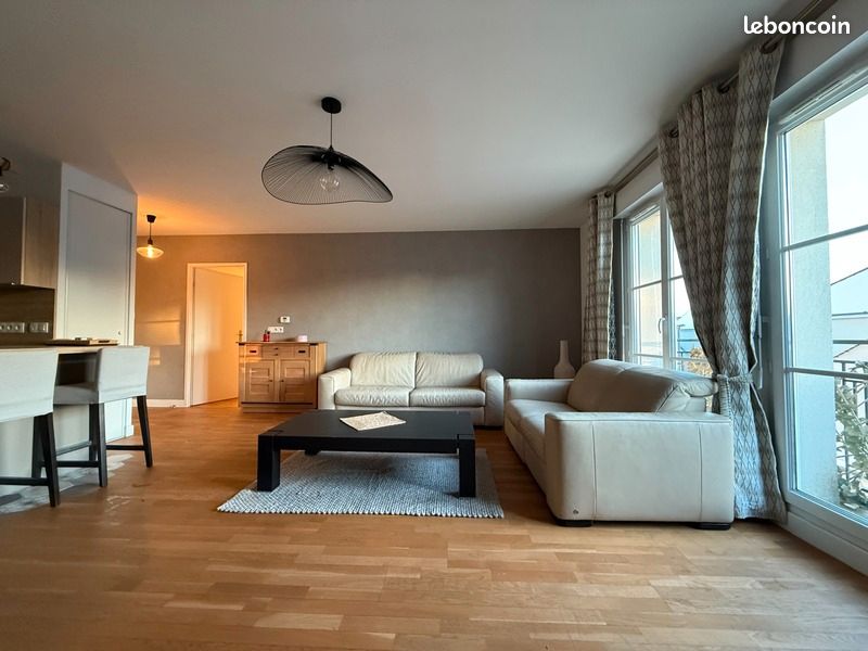 Appartement 3 pièces 70 m² · à Neauphle-le-Château · 70 m² · 1 250 €/mois