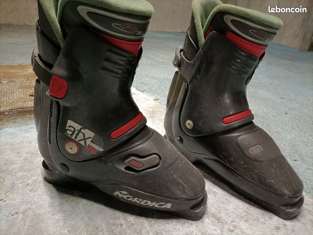 Chaussures de ski taille 39 (image 1)
