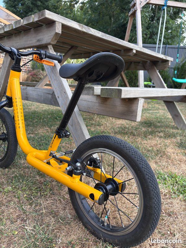 Draisienne enfant Btwin 12 pouces alu runride 900 jaune (image 1)