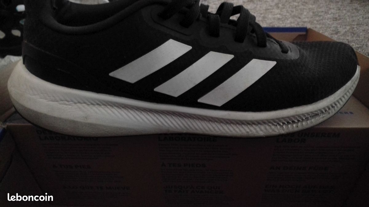 Chaussures / adidas / 42 (image 3)