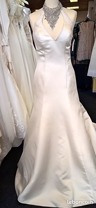 Robe de mariée taille 38 en satin ANCIENNE COLLECTION (image 2)
