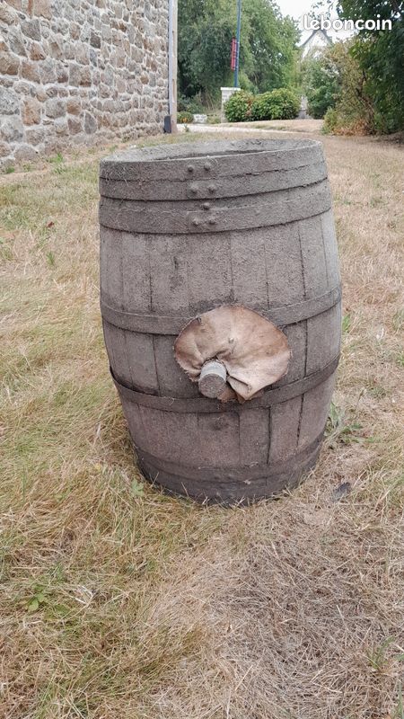 Lot de 5 vieux futs (image 1)