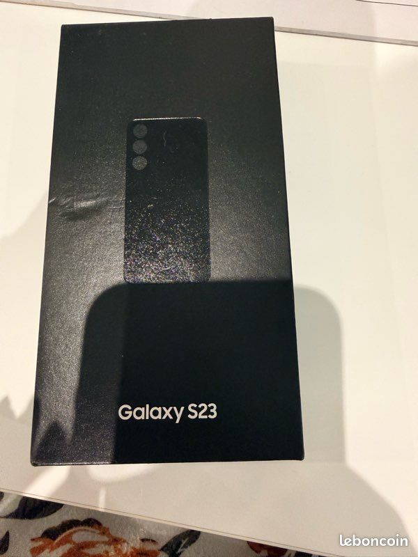 Samsung Galaxy S23 (image 3)