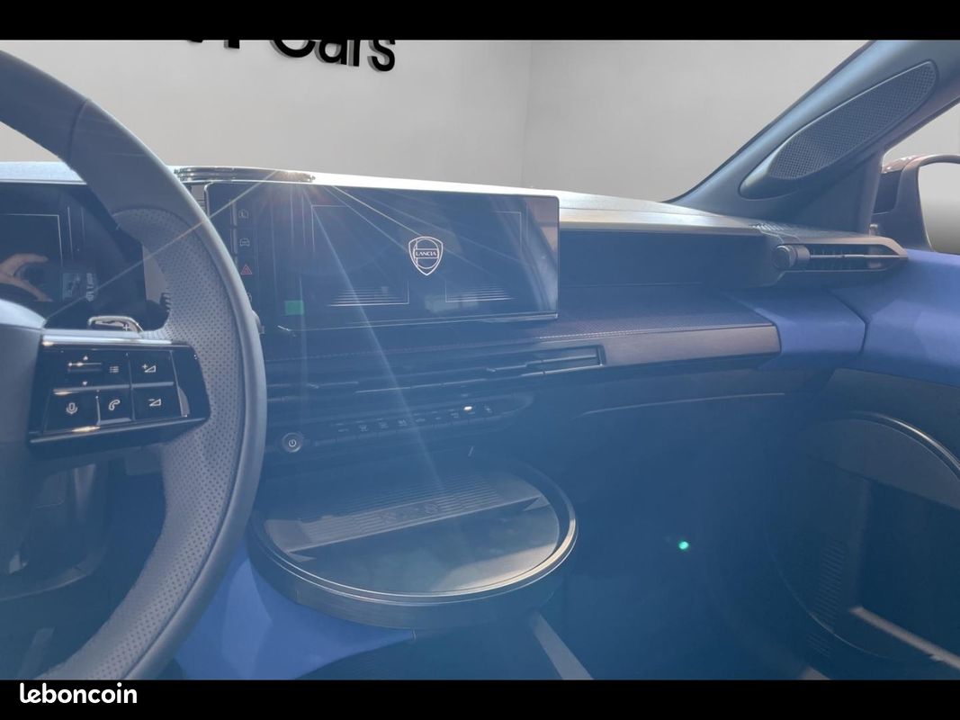 Lancia Ypsilon 1.2 Ibrida 110ch HF Line eDCT6 (image 8)