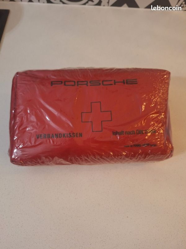 Pharmacie Porsche sous blister (image 1)