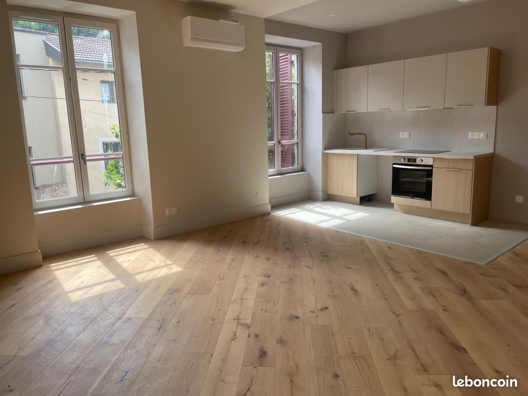 Appartement 3 pièces 58 m² · à Saint-Germain-au-Mont-d'Or · 58 m² · 920 €