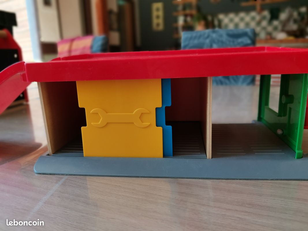 Garage (image 2)