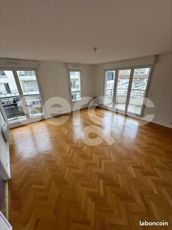 Appartement 4 pièces 82 m² · à Suresnes · 82 m² · 1 965 €