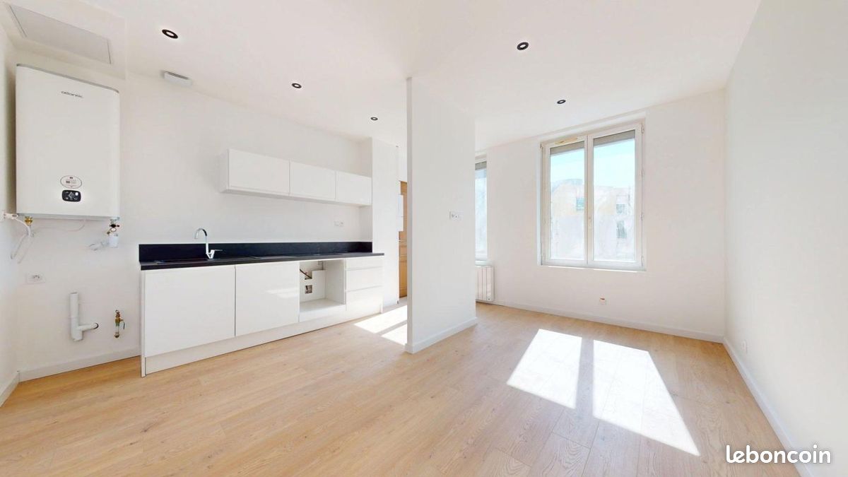 Appartement 3 pièces 49 m² · à Saint-Étienne · 49 m² · 580 €/mois