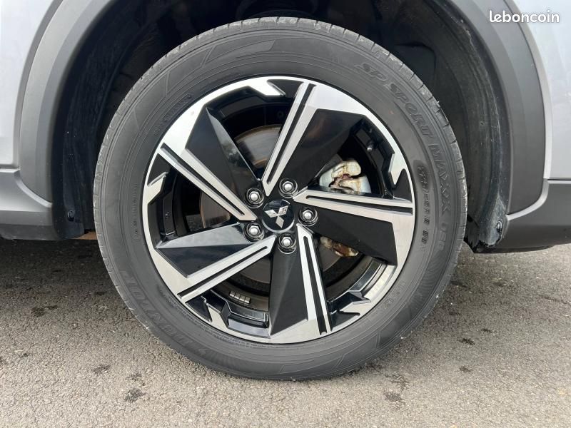 Mitsubishi Eclipse Cross 2.4 MIVEC PHEV 188ch Business 4WD (image 14)