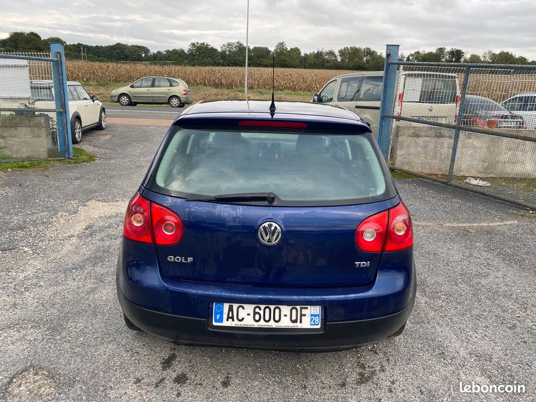 Volkswagen Golf v 1.9 tdi 105cv GT 246580km (image 4)