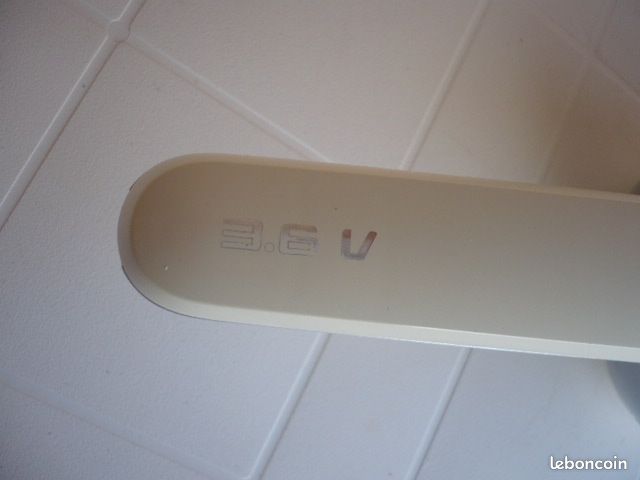 Aspirateur de Table Electrolux Rapido 3.6 V pour pièces (image 6)