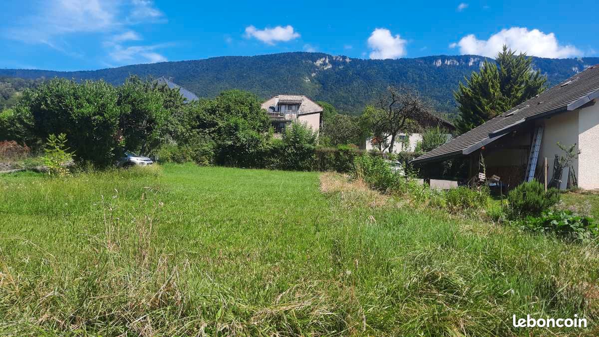 Terrain 864 m² · à Viuz-la-Chiésaz · 864 m² · 239 000 €