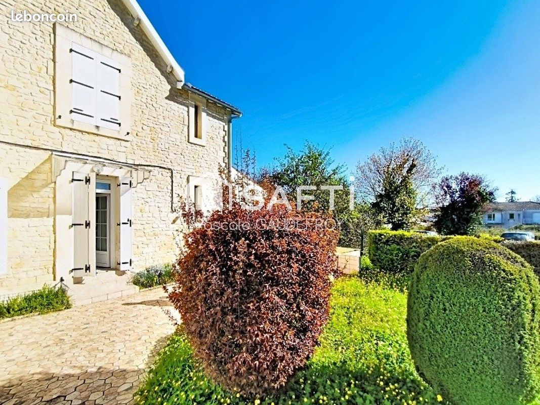 Maison 5 pièces 118 m² · à Pons · 118 m² · 209 000 €