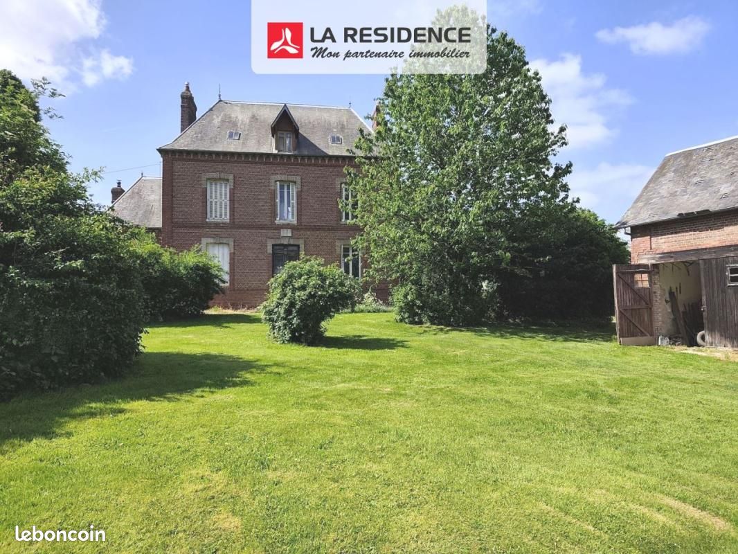 Maison 9 pièces 160 m² · à Préaux · 160 m² · 210 000 €