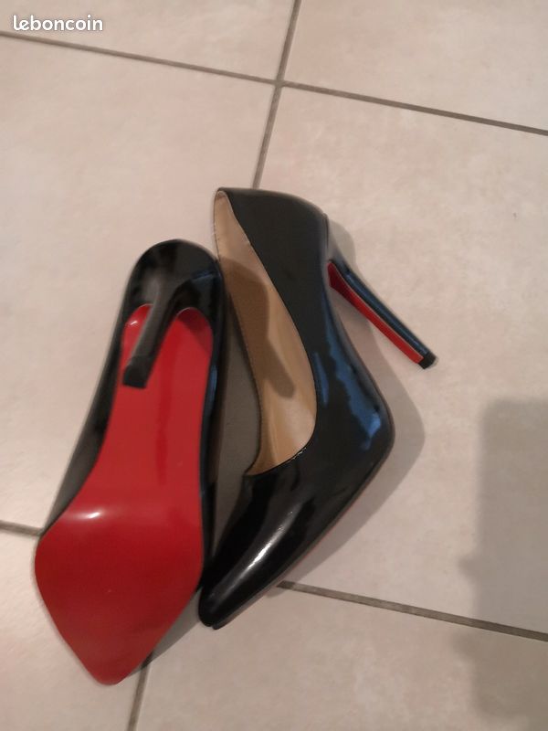 Jolie escarpins noir et rouge (image 1)
