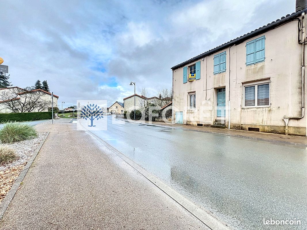 Maison 6 pièces 111 m² - Bressuire 79300 (image principale 3)