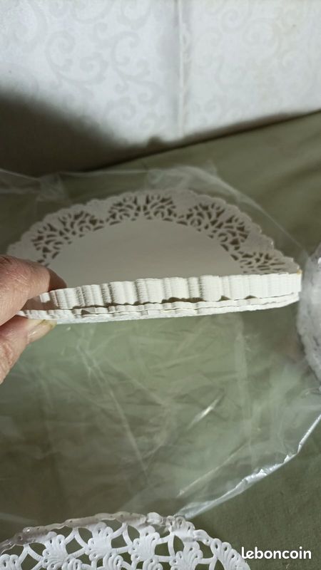 Lot napperons ronds dentelle papier Ø 19 cm pâtisserie déco (image 6)