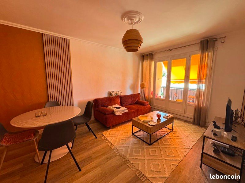Appartement 3 pièces 65 m² · à Saint-Cyr-sur-Loire · 65 m² · 880 €