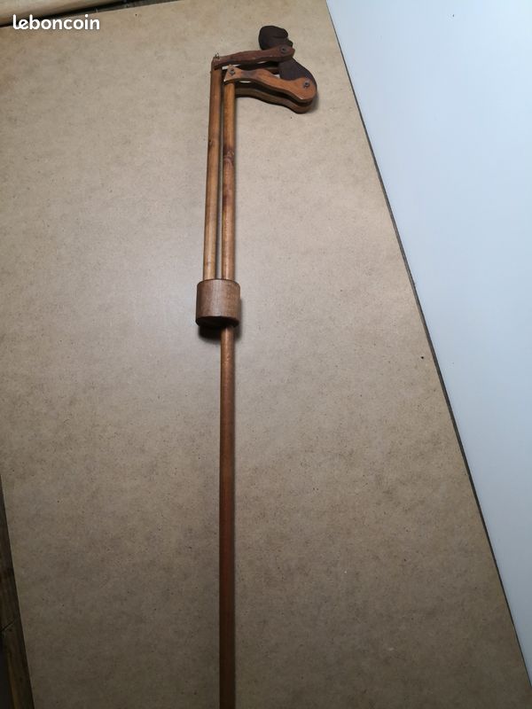 Jouet en bois ancien : acrobate - Collection