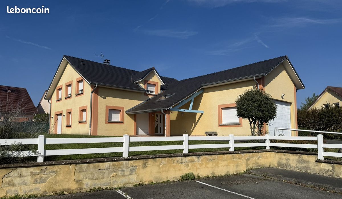 Maison 7 pièces 216 m² · à Voujeaucourt · 216 m² · 246 000 €