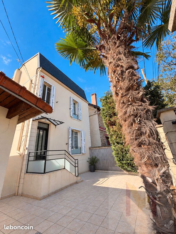 Maison 6 pièces 152 m² · à Neuilly-Plaisance · 152 m² · 595 000 €