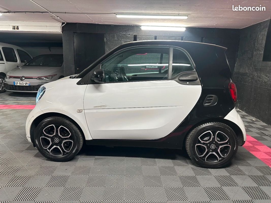 SMART FORTWO COUPE 0.9 90 ch S&S BA6 Passion 7580 (image 2)