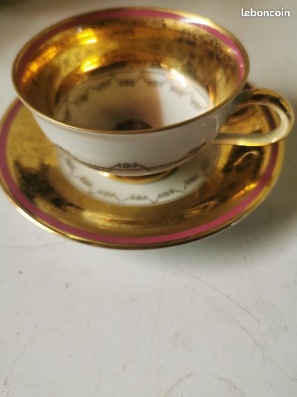 Tasse et soucoupe ancienne (image 1)