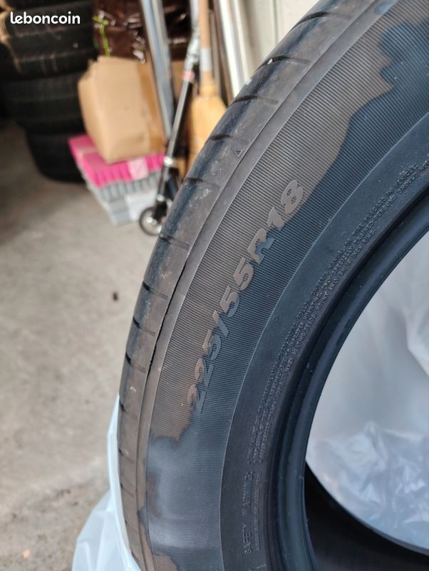 4 pneus 225/55/R18
Deux quasi neufs et deux moyen
Petit prix pour me débarrasser 
Ils étaient montés sur un BMW X1.
Prix : 80 les 4 (image 1)