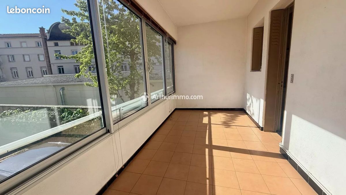 Appartement 5 pièces 117 m² · à Millau · 117 m² · 195 000 €