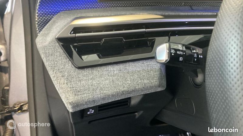 Peugeot 3008 1.2 Hybrid 145ch GT e-DCS6 (image 24)