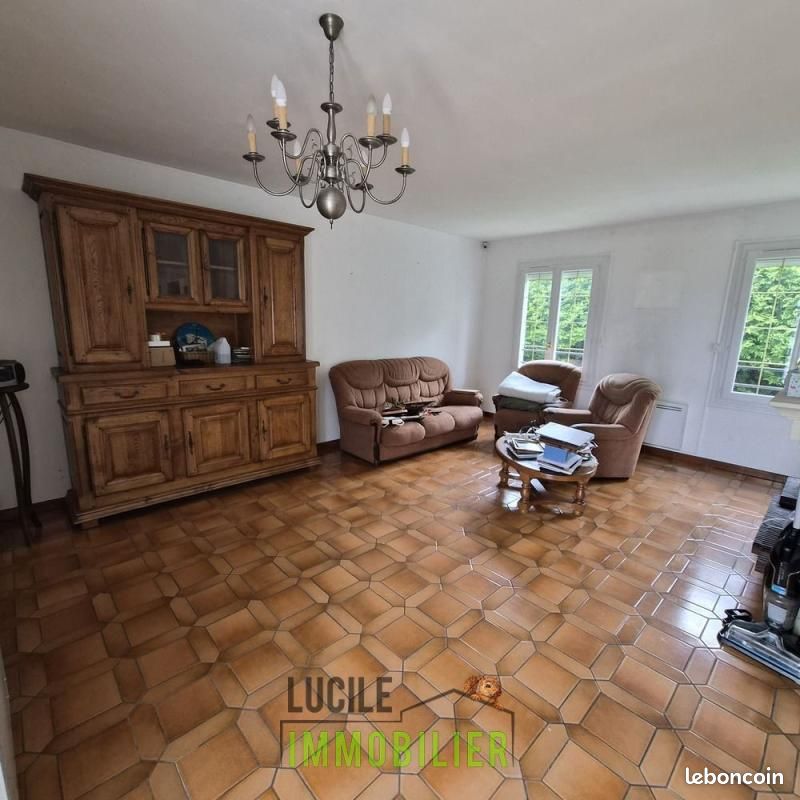 Maison 5 pièces 100 m² · à Breuil-le-Vert · 100 m² · 235 000 €
