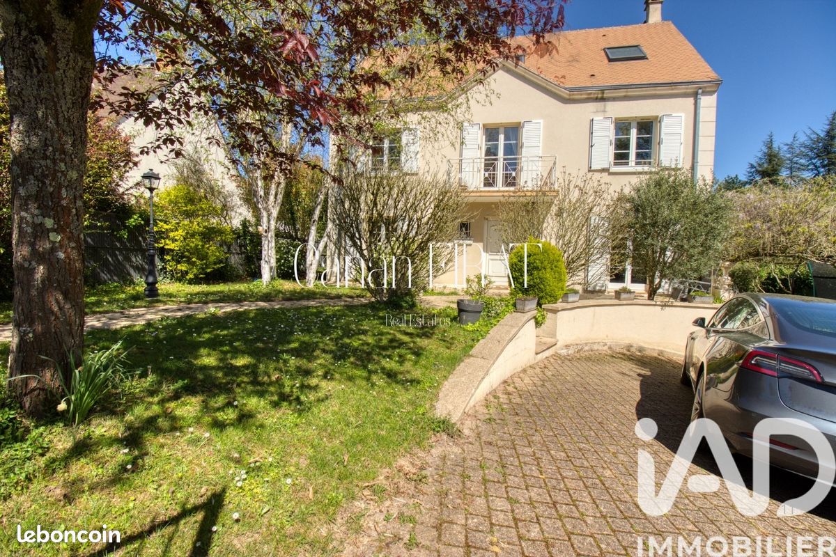 Maison 7 pièces 184 m² · à Montlignon · 184 m² · 725 000 €
