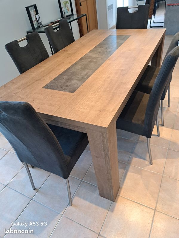 Salle a manger contemporaine (image 6)