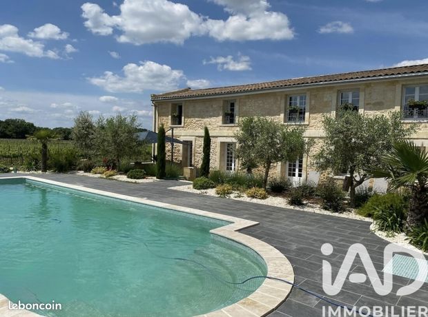 Immeuble 800 m² Saint-Louis-de-Montferrand