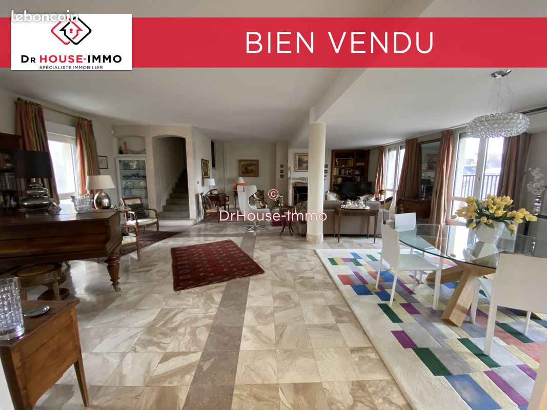 Appartement 7 pièces 240 m² · à Châteauroux · 240 m² · 380 000 €
