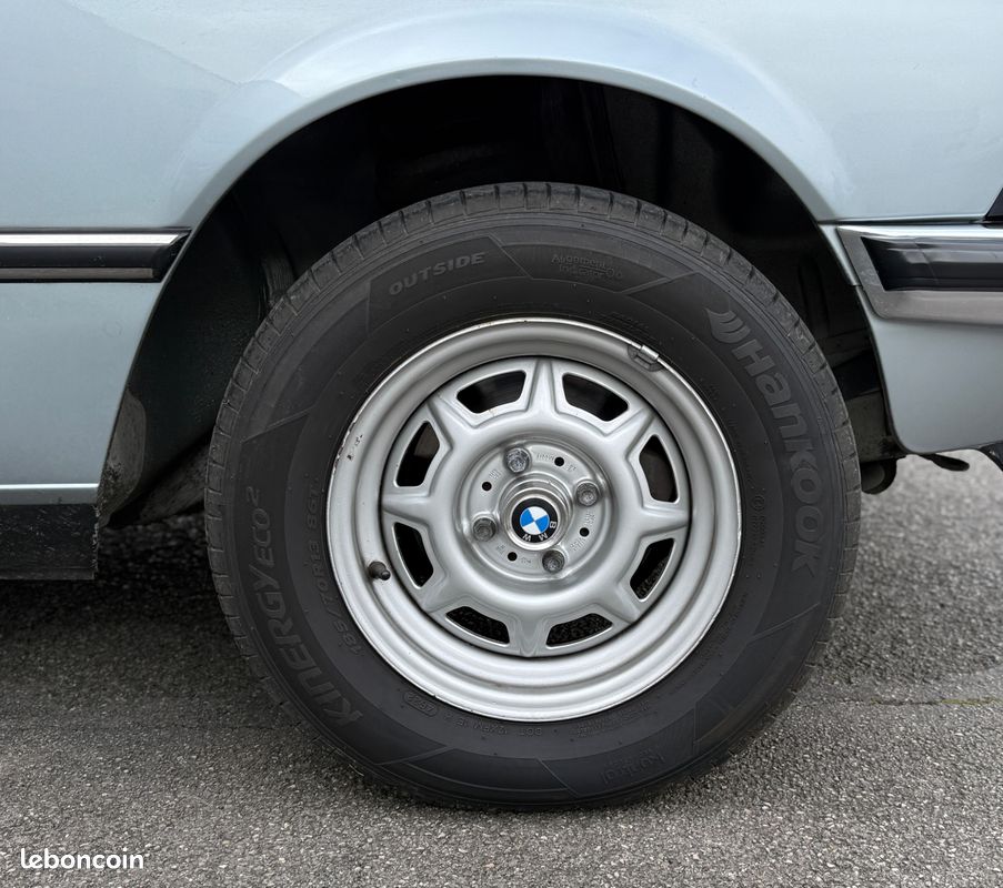 BMW Série 3 e21 323i coupe 143 ch - ENTRETIEN COMPLET - PONT AUTO BLOQUANT - BOITE 5 - SILENCIEUX SUPERSPRINT (image 30)