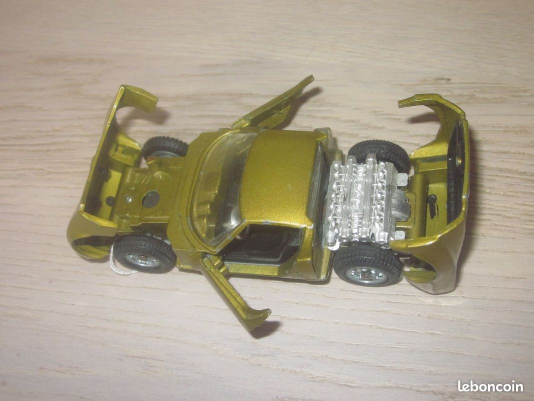 Politoys Jaguar Type E avec hard top