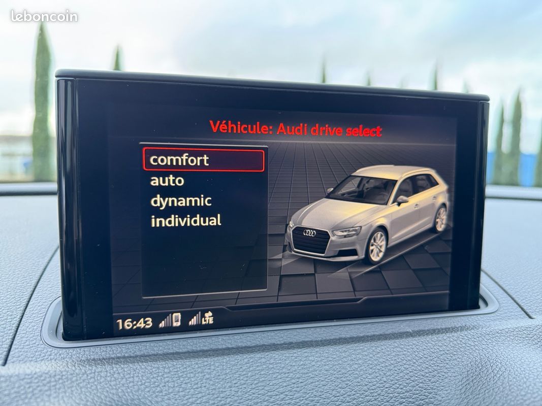 AUDI RS3 SPORTBACK 2.5 TFSI 400 QUATTRO S TRONIC Toit Ouvrant Bang & Olufsen Keyless Suivi Audi Garantie 12 mois (image 24)