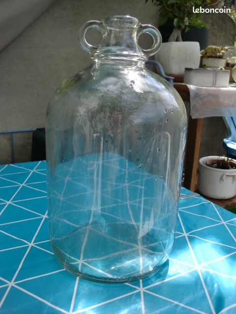 Bonbonne en verre (image 1)