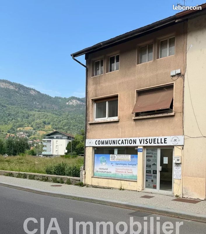 Immeuble 3 pièces 133 m² · à Bonneville · 133 m² · 351 000 €