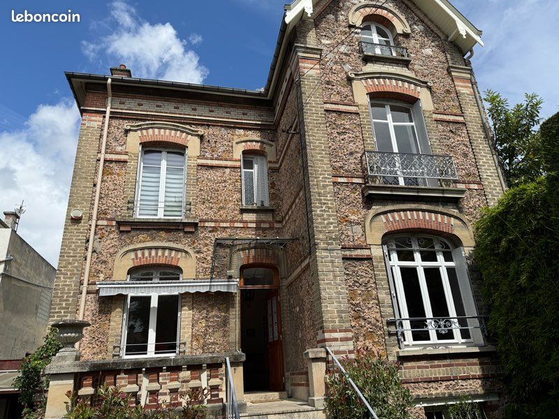 Maison 8 pièces 190 m² · à Châlons-en-Champagne · 190 m² · 495 000 €