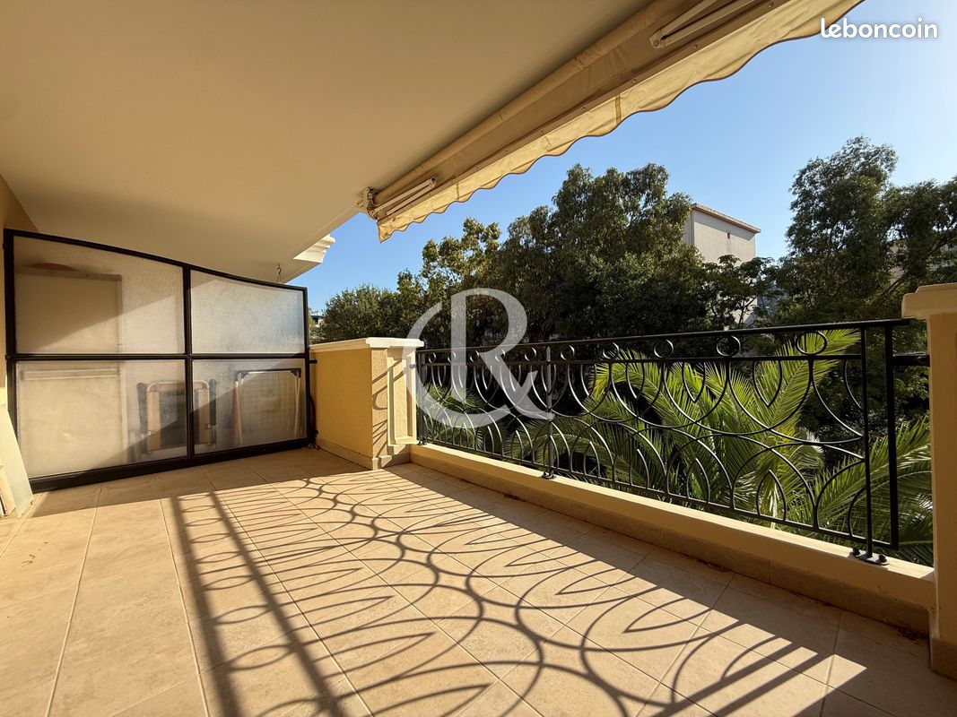 Appartement 3 pièces 67 m² · à Hyères · 67 m² · 367 500 €