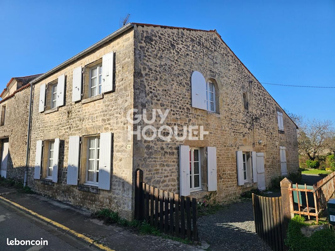 Maison 4 pièces 112 m² · à Foussais-Payré · 112 m² · 145 000 €