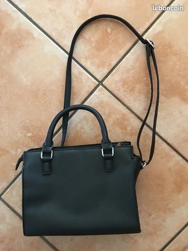 Sac à main à bandoulière noir BOOHOO Accessoires Bagagerie