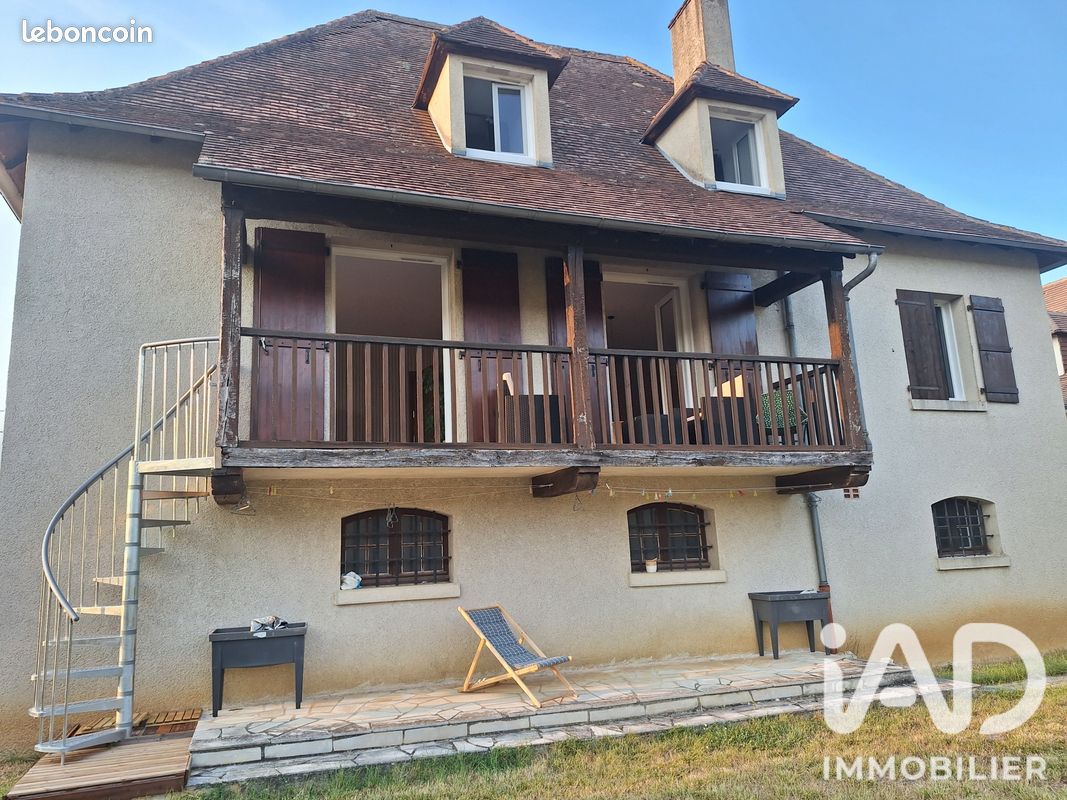 Maison 6 pièces 147 m² · à Saint-Céré · 147 m² · 249 900 €