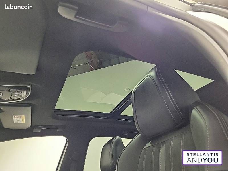 Peugeot 3008 Hybrid4 300 e-EAT8 GT Pack (image 30)